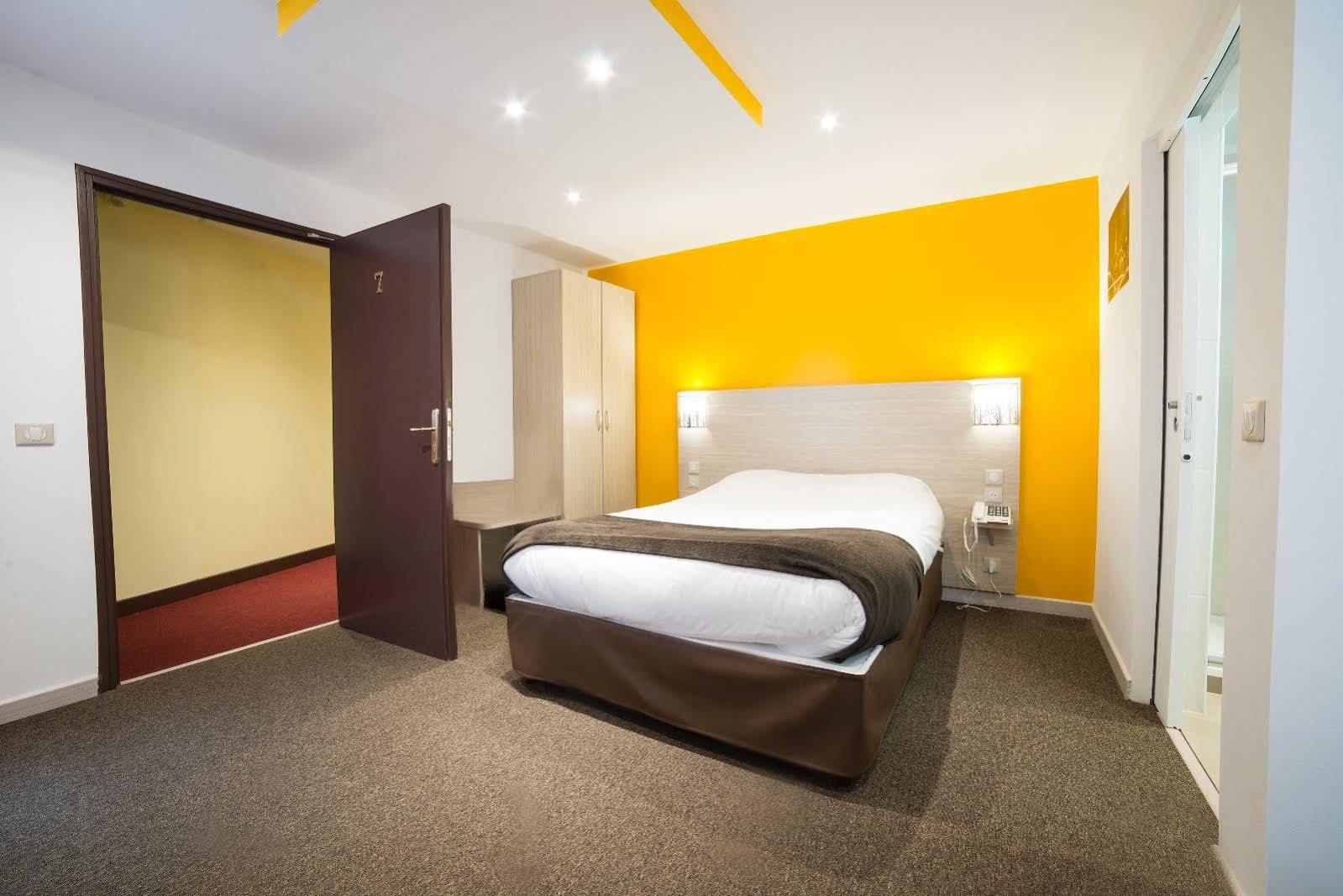 פוטו Hotel De Paris La Defense מראה חיצוני תמונה